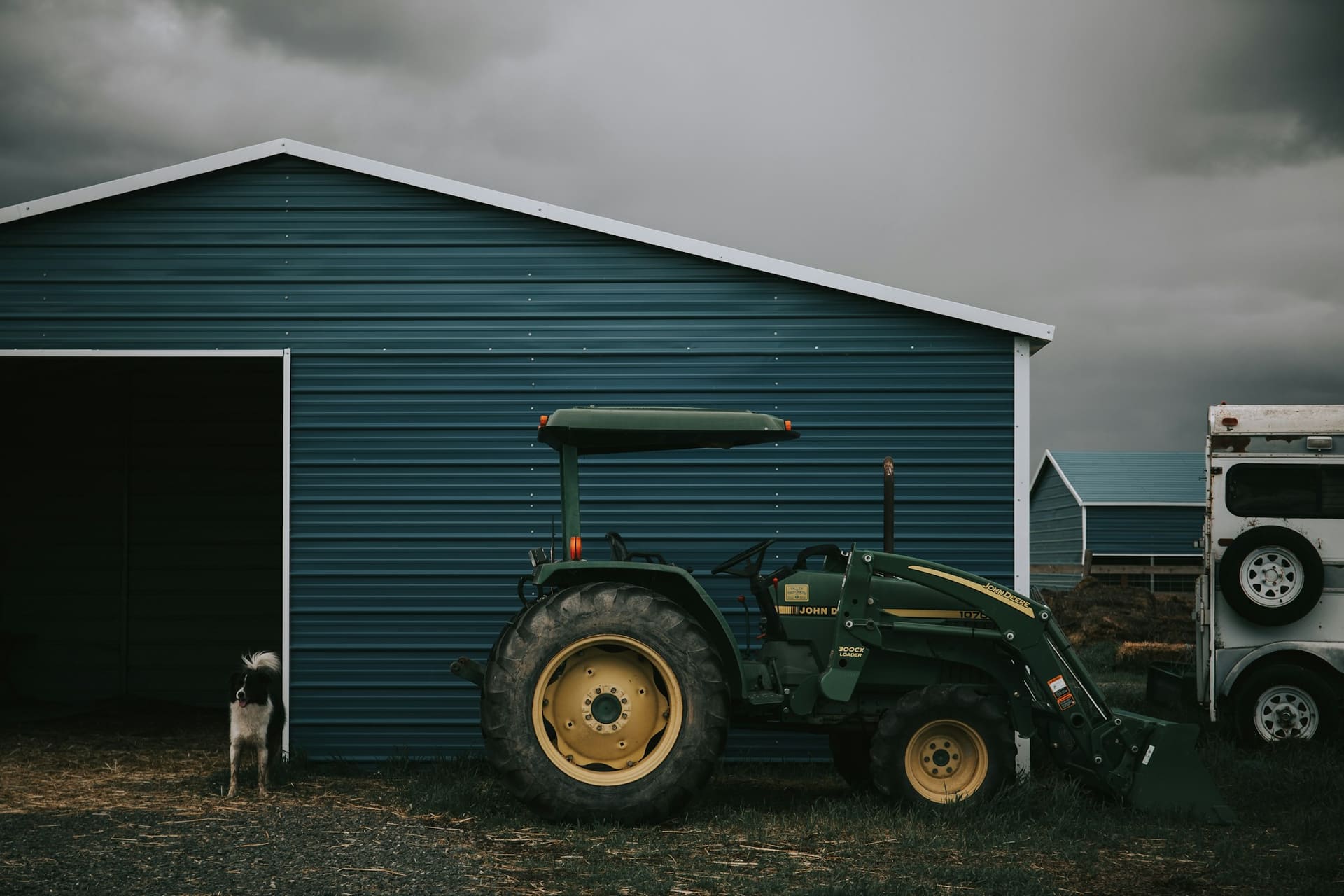 Equipment rental for smallholdings, estates & rural properties — agricultural rental context imagery